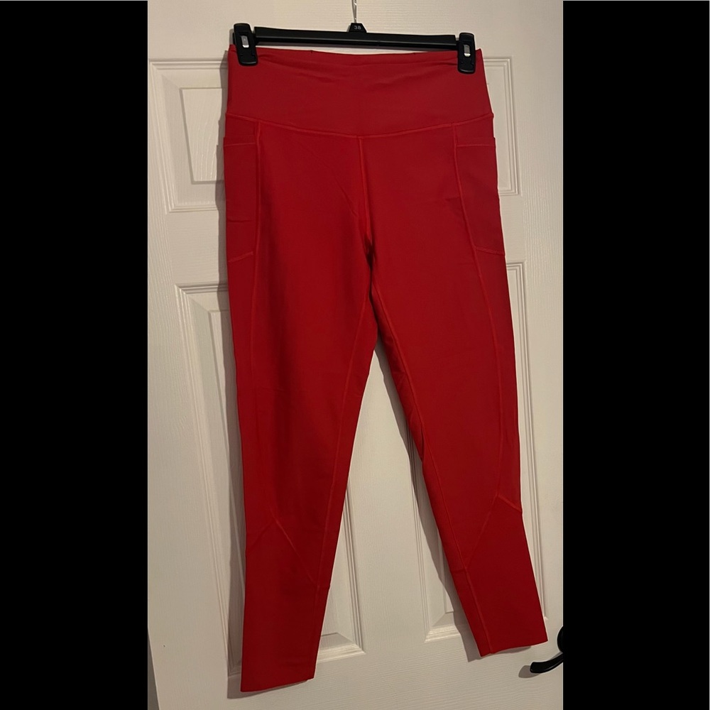 Victoria Secret Total Knock Out Leggings